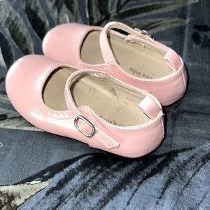 Pink baby shoes